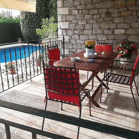 Kelly'S Villa In Stoupa Neokhorion  المظهر الخارجي الصورة
