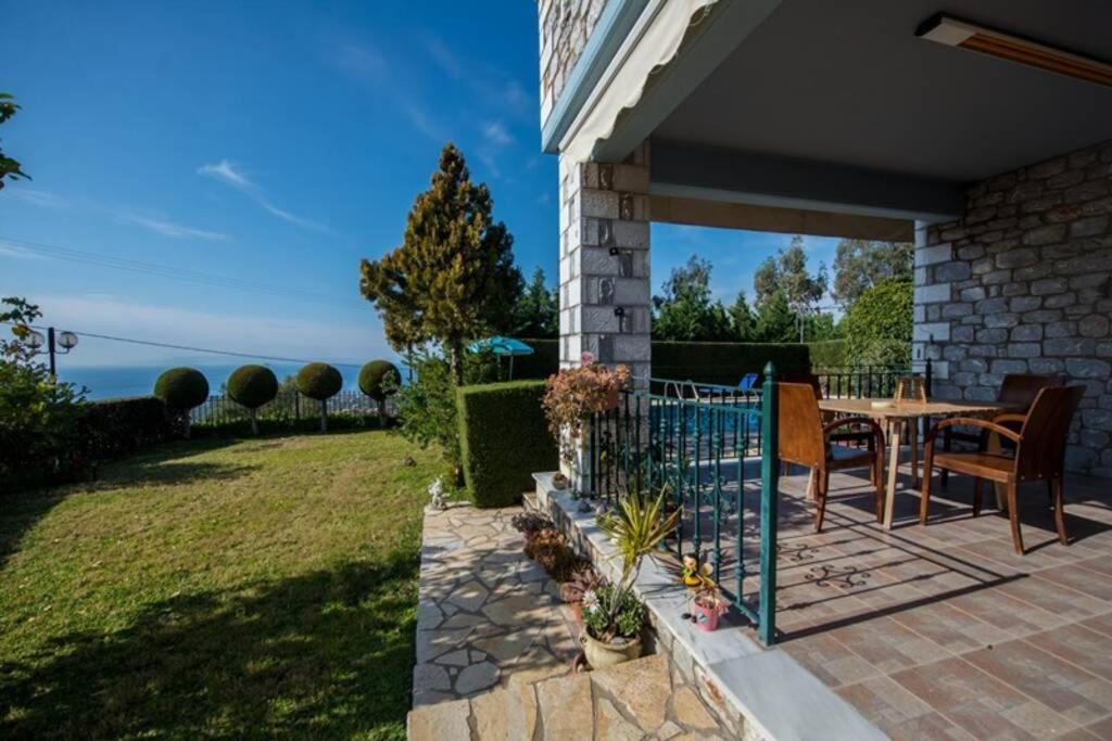 Kelly'S Villa In Stoupa Neokhorion  المظهر الخارجي الصورة